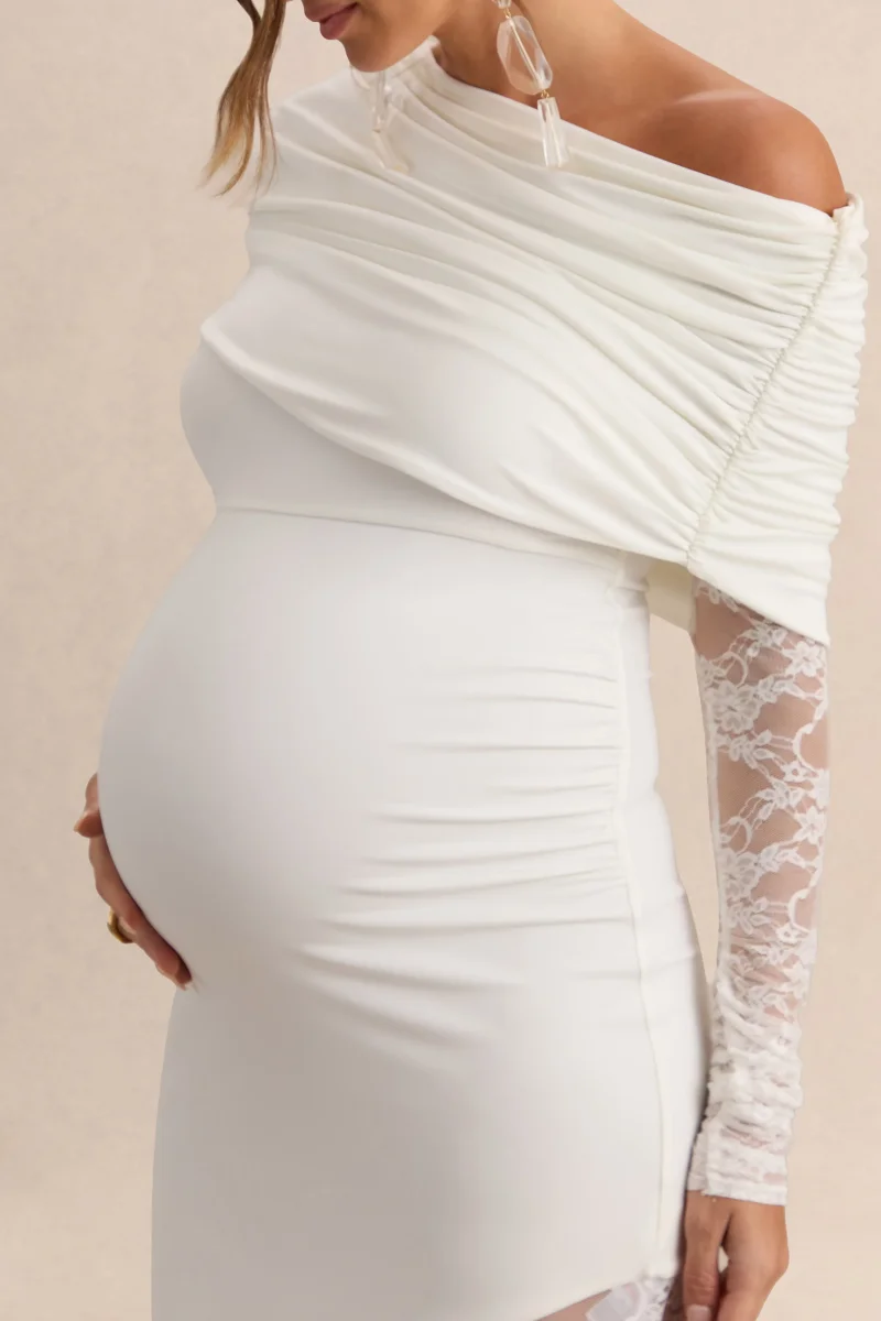 Giuliana | Vestido Premamá Largo Blanco De Cuello Asimétrico Con Encaje - Imagen 7