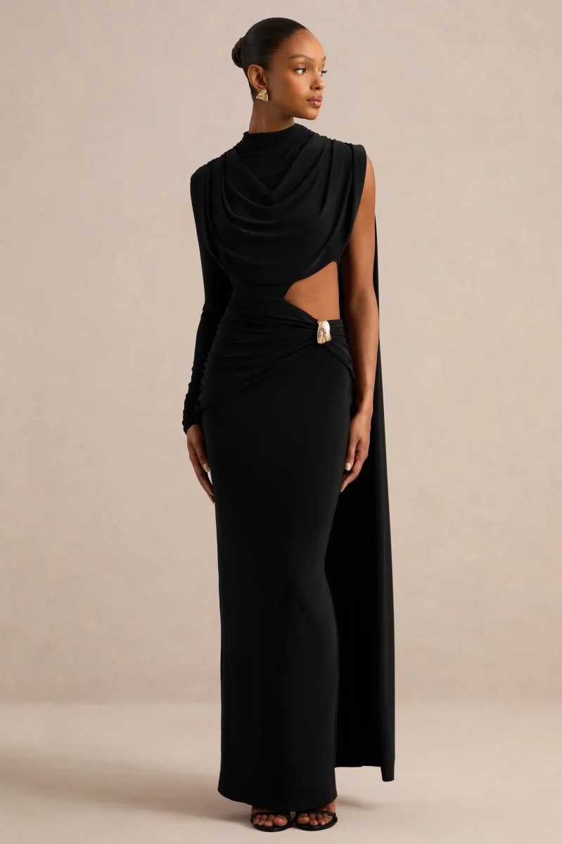Esmaria | Vestido Largo Negro Con Cuello Alto, Detalle Dorado Y Fular - Imagen 5