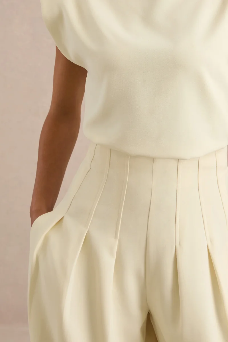 Lalia | Pantalones de pernera barril en crema - Imagen 5