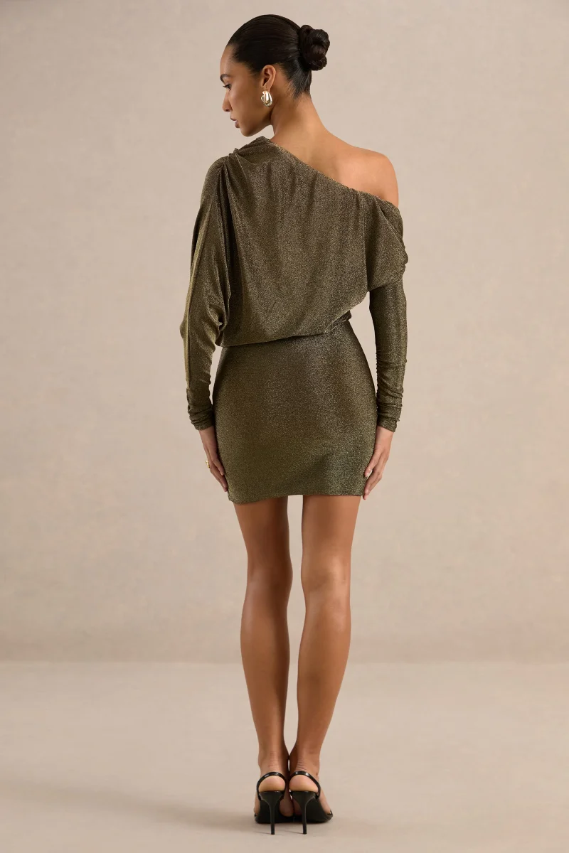 Aphea | Vestido mini en caqui metalizado con escote asimétrico y detalle drapeado - Imagen 3