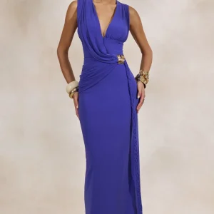 Nalina | Vestido largo azul con escote pronunciado, detalle fruncido y detalle dorado