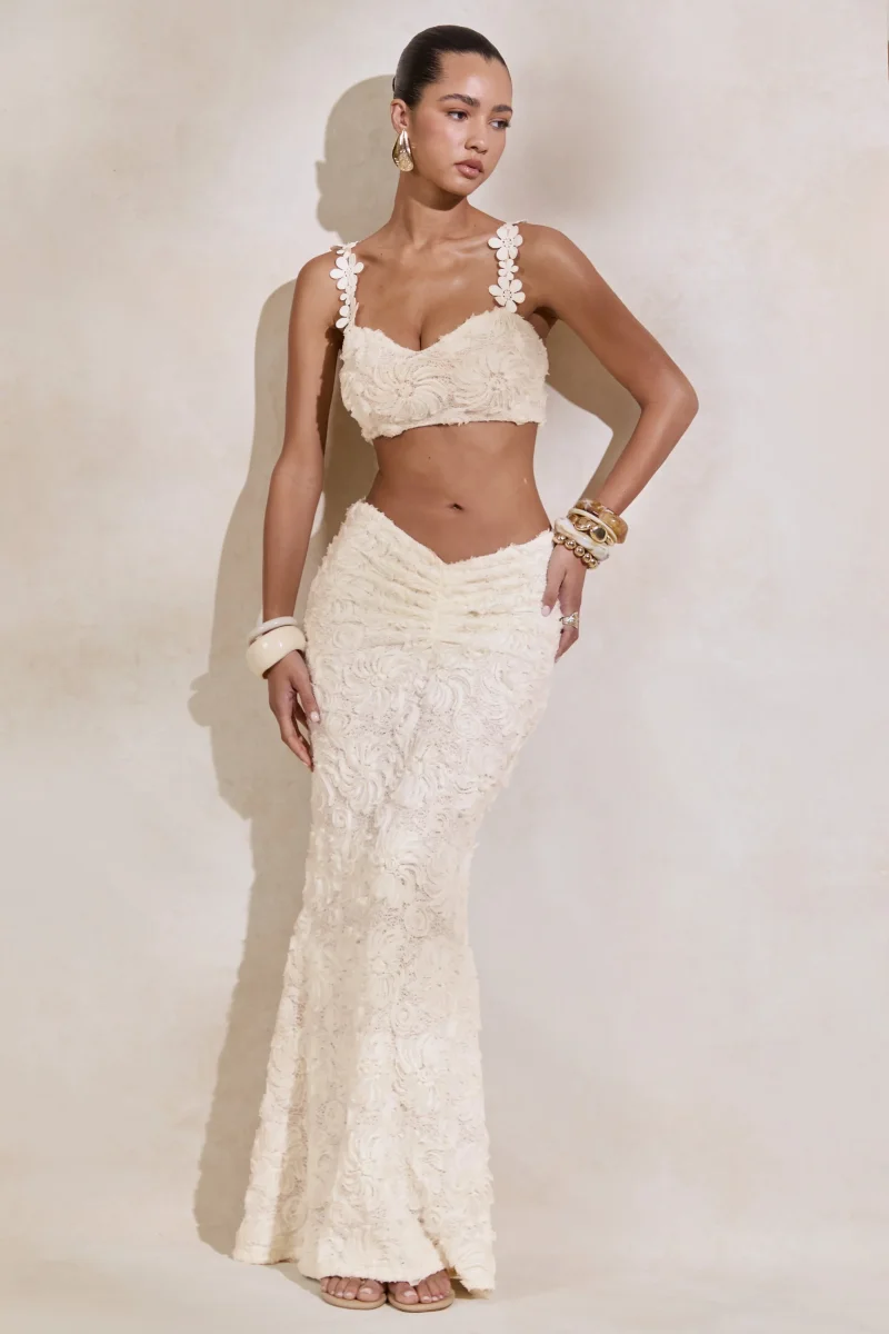 Arlina | Falda Largo Premamá Blanca De Encaje Con Detalle Fruncido - Imagen 9