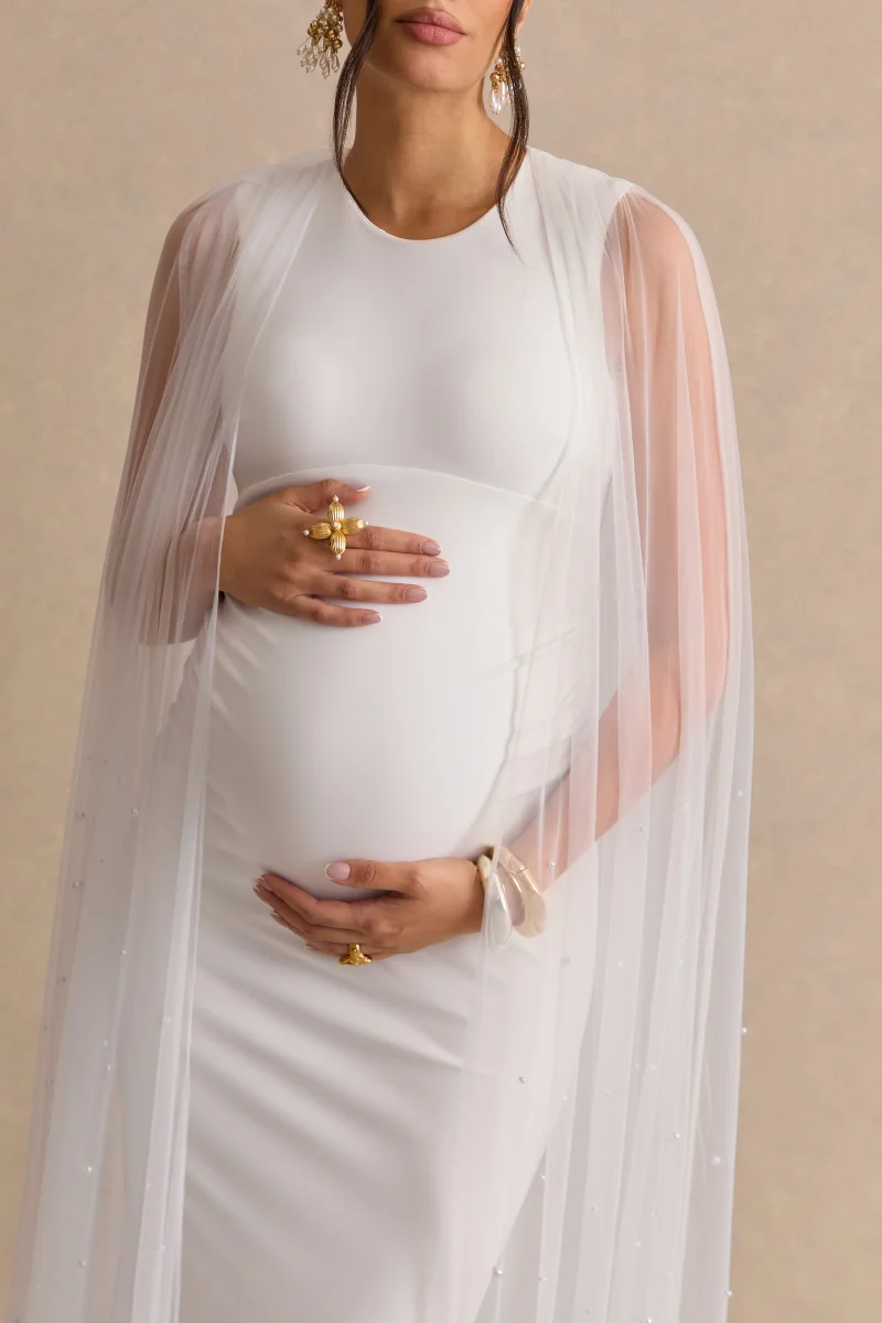 Tereza | Vestido maxi premamá blanco con escote redondo y mangas capa transparentes - Imagen 4