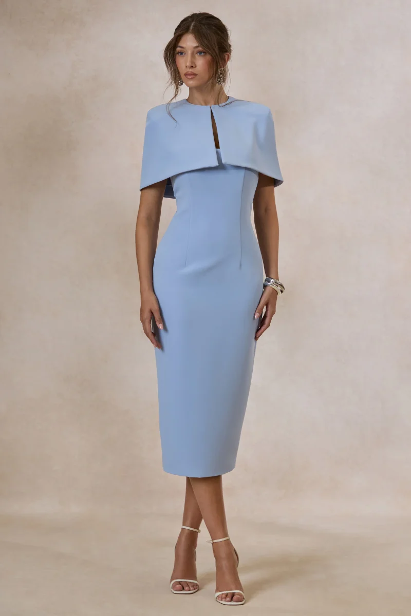 Celandia | Vestido Midi Azul Claro Con Capa Desmontable