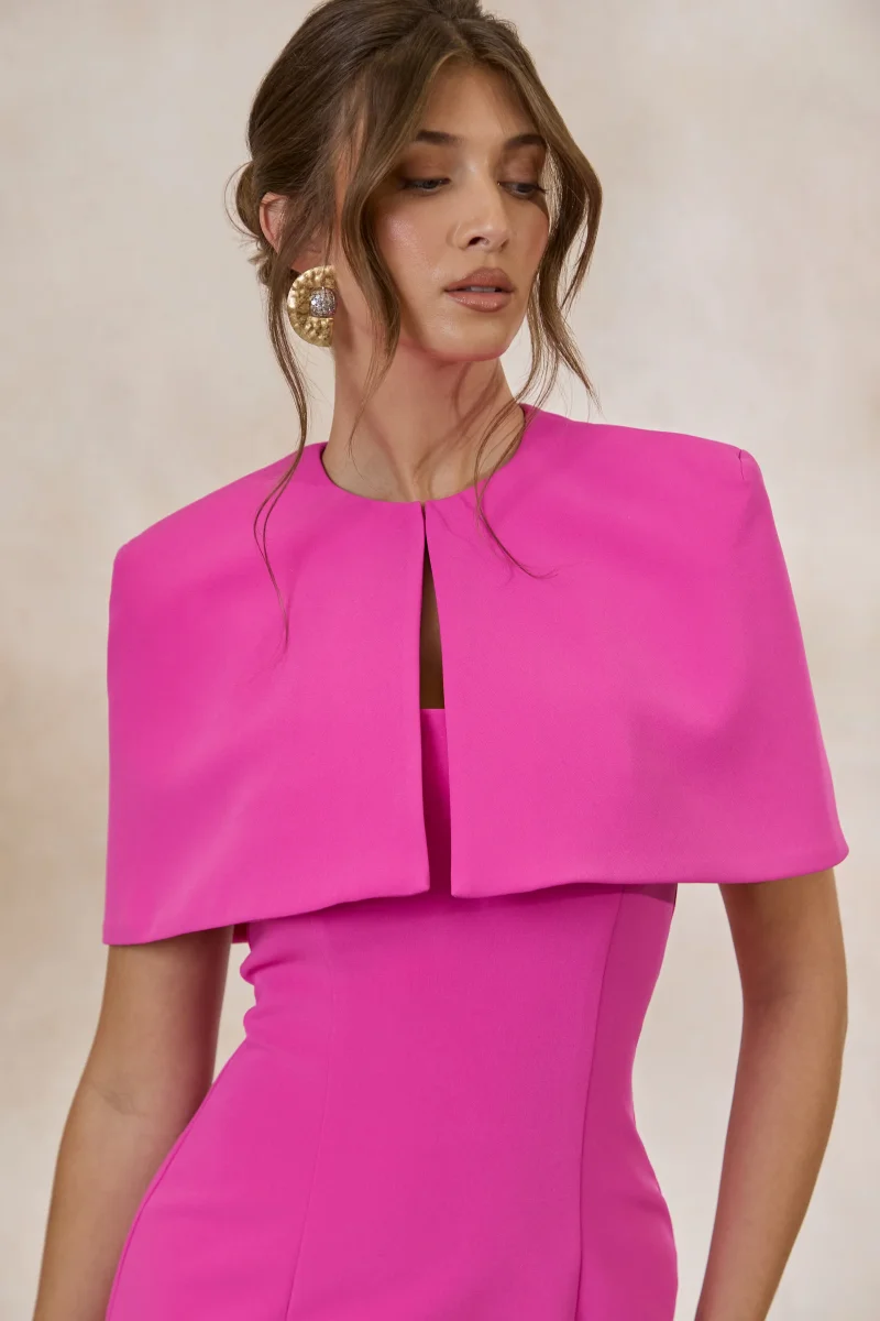 Celandia | Vestido Midi Fucsia Con Capa Desmontable - Imagen 9