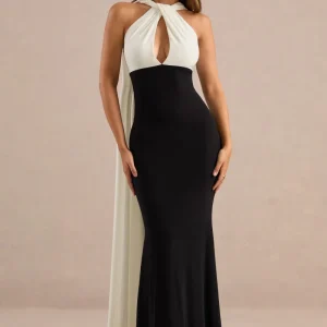 Cassina | Vestido maxi capa en blanco y negro con cuello halter cruzado