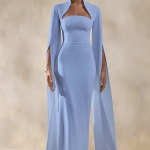 Esme | Vestido Largo Azul Claro Con Escote Cuadrado Y Mangas Capa