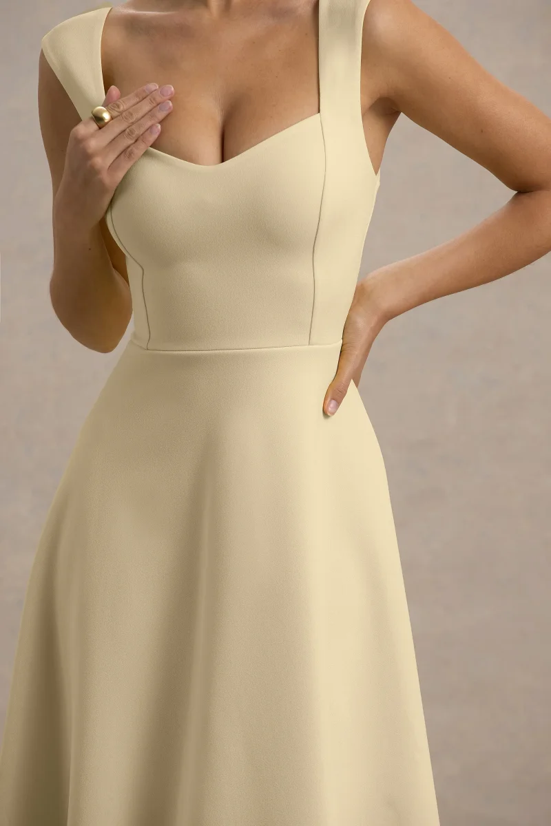 Andromeda | Vestido Midi Amarillo Limón Con Escote Corazón - Imagen 7