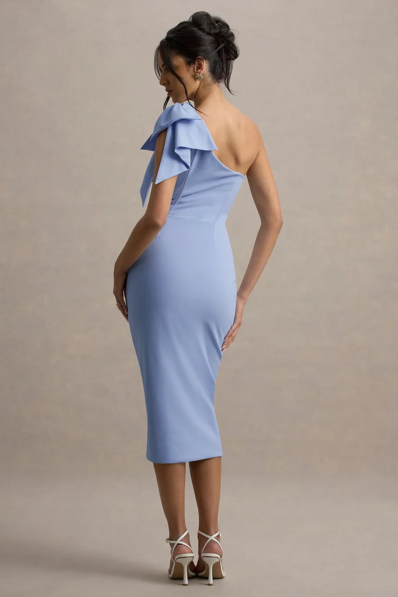 Ambretta | Vestido Midi Azul Empolvado Un Hombro Con Lazo - Imagen 3