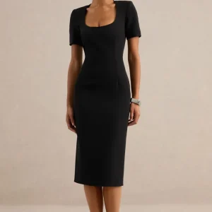 Elisiae | Vestido midi en negro con escote redondo amplio