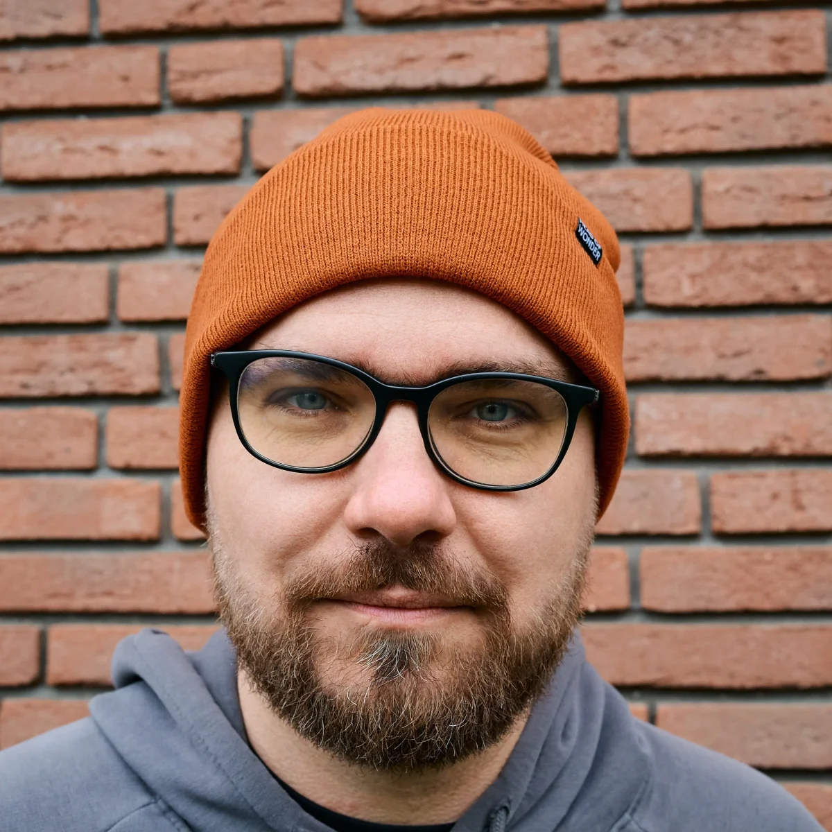 Gorro XL HEAD OF WONDER Color ladrillo – Beanie - Imagen 5