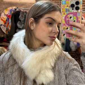 Cuello medio white