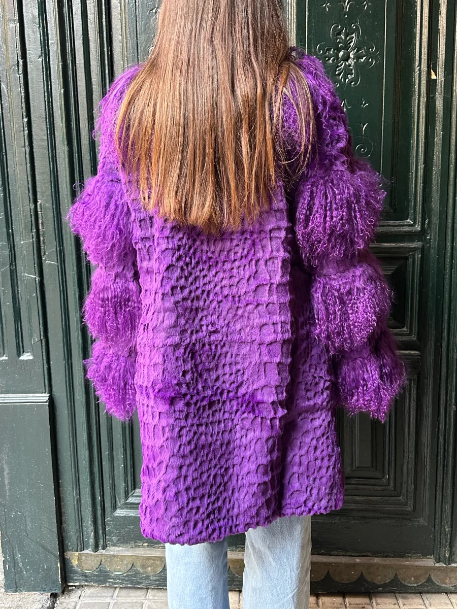 Abrigo salvaje morado - Imagen 7