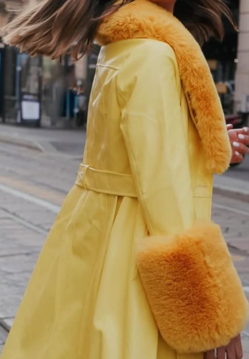 Abrigo vegano estrella long amarillo - Imagen 6