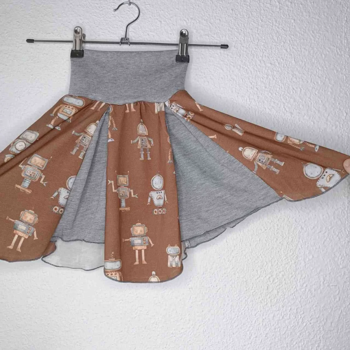 Falda vuelo robots - Imagen 3