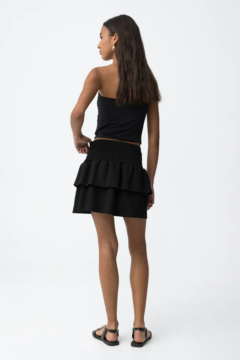 Mini Falda Negra - Imagen 4
