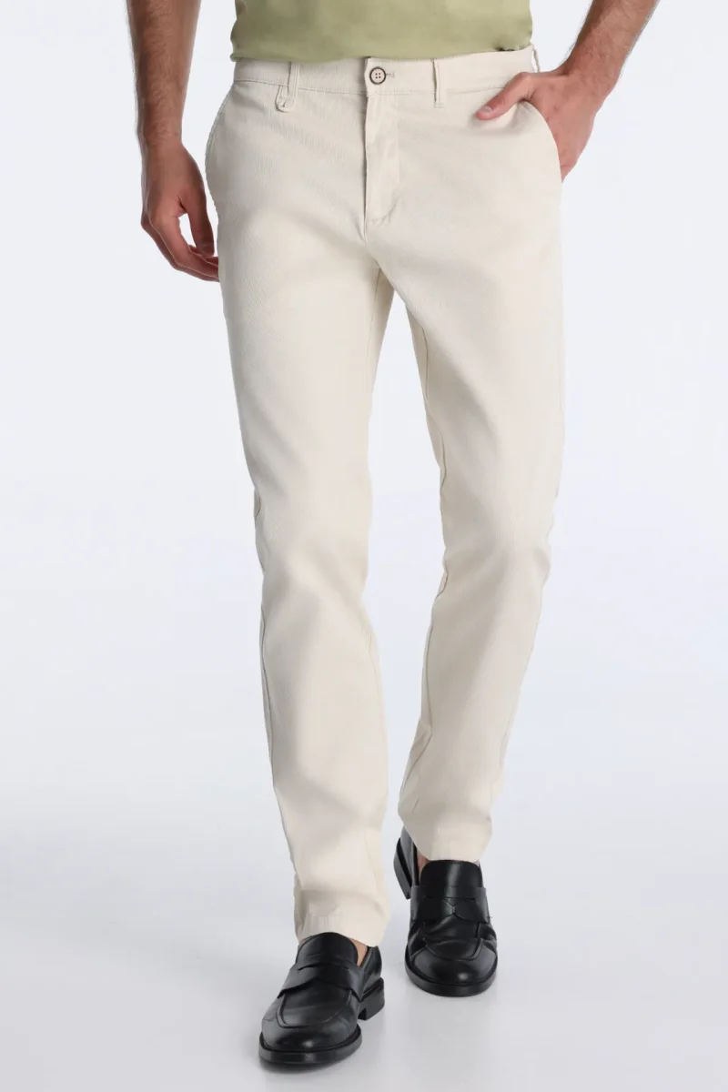Pantalón Chino Blanco Roto