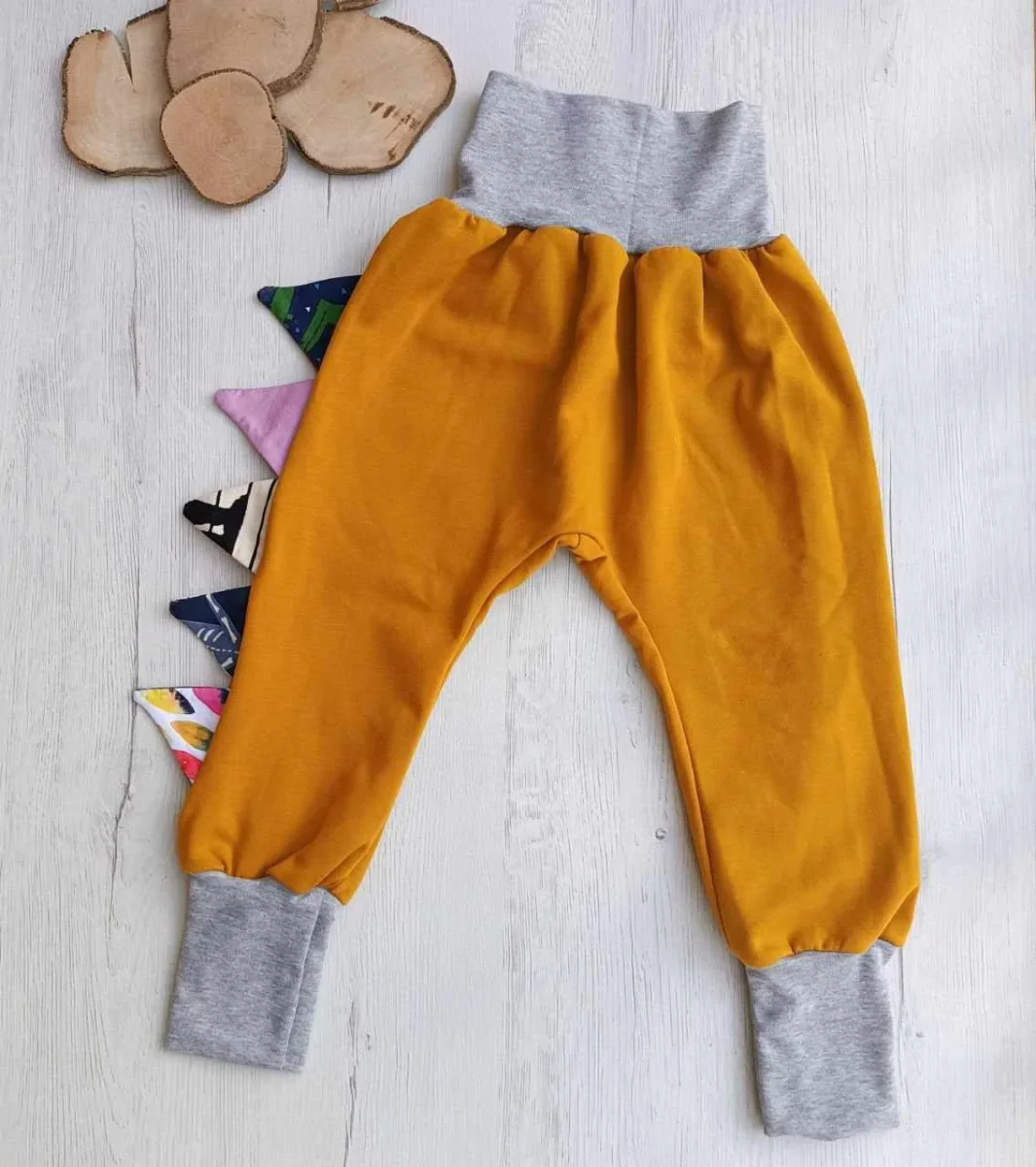 Pantalones evolutivos escamas de dragón - Imagen 2
