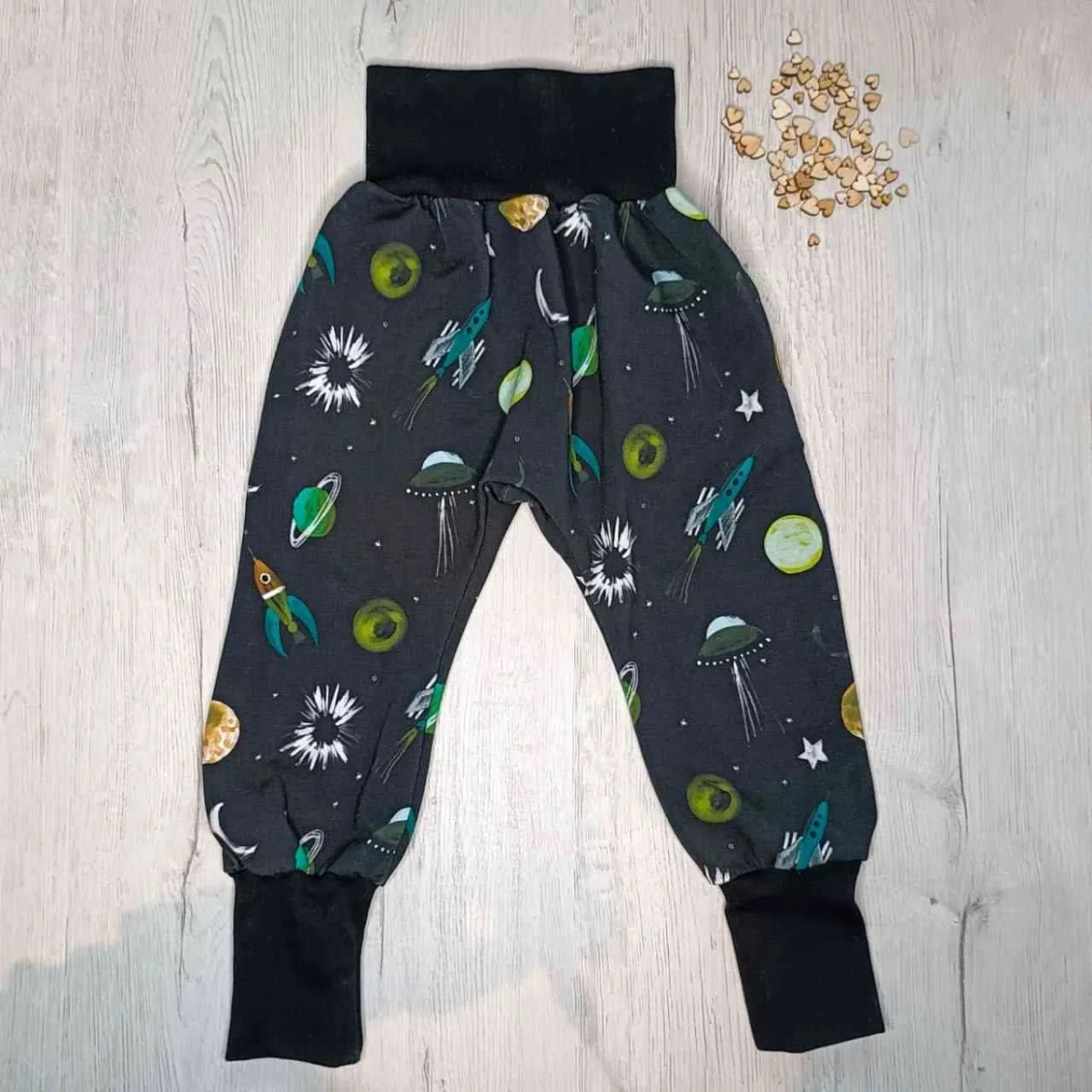 Pantalones evolutivos espacio