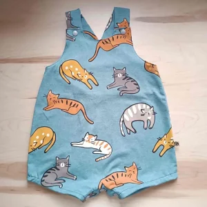 Peto de gatos para bebés