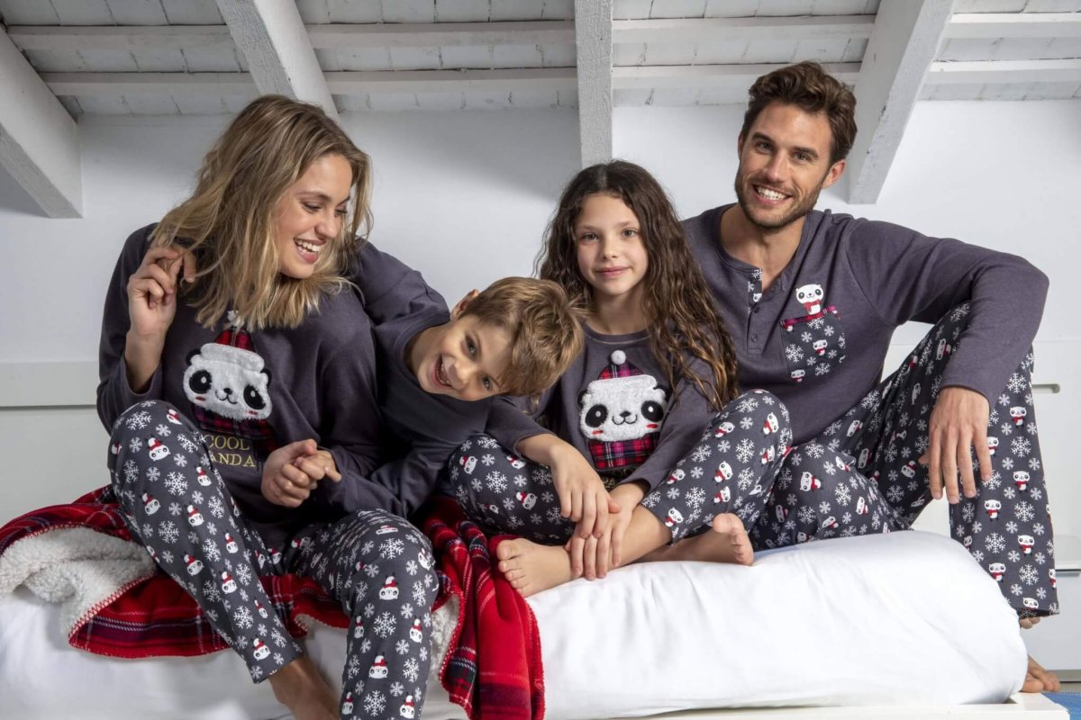 Pijama de Navidad Mujer Gris Cool Panda - Imagen 6