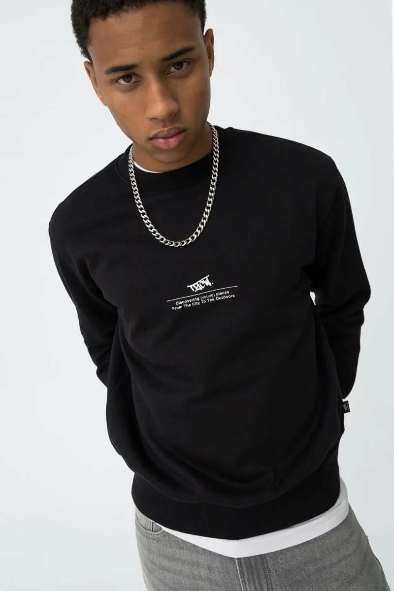 Sudadera Streetwear sin Capucha - Imagen 4