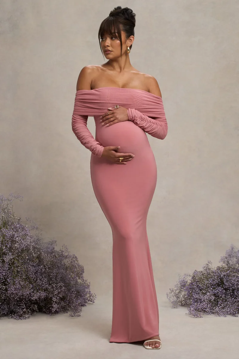 Pretty Perfect | Vestido Largo Bardot de premamá con Fruncido y Malla en Color Rosa empolvado - Imagen 2