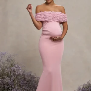 Inflorescence | Vestido largo premamá rosa con escote bardot floral de malla