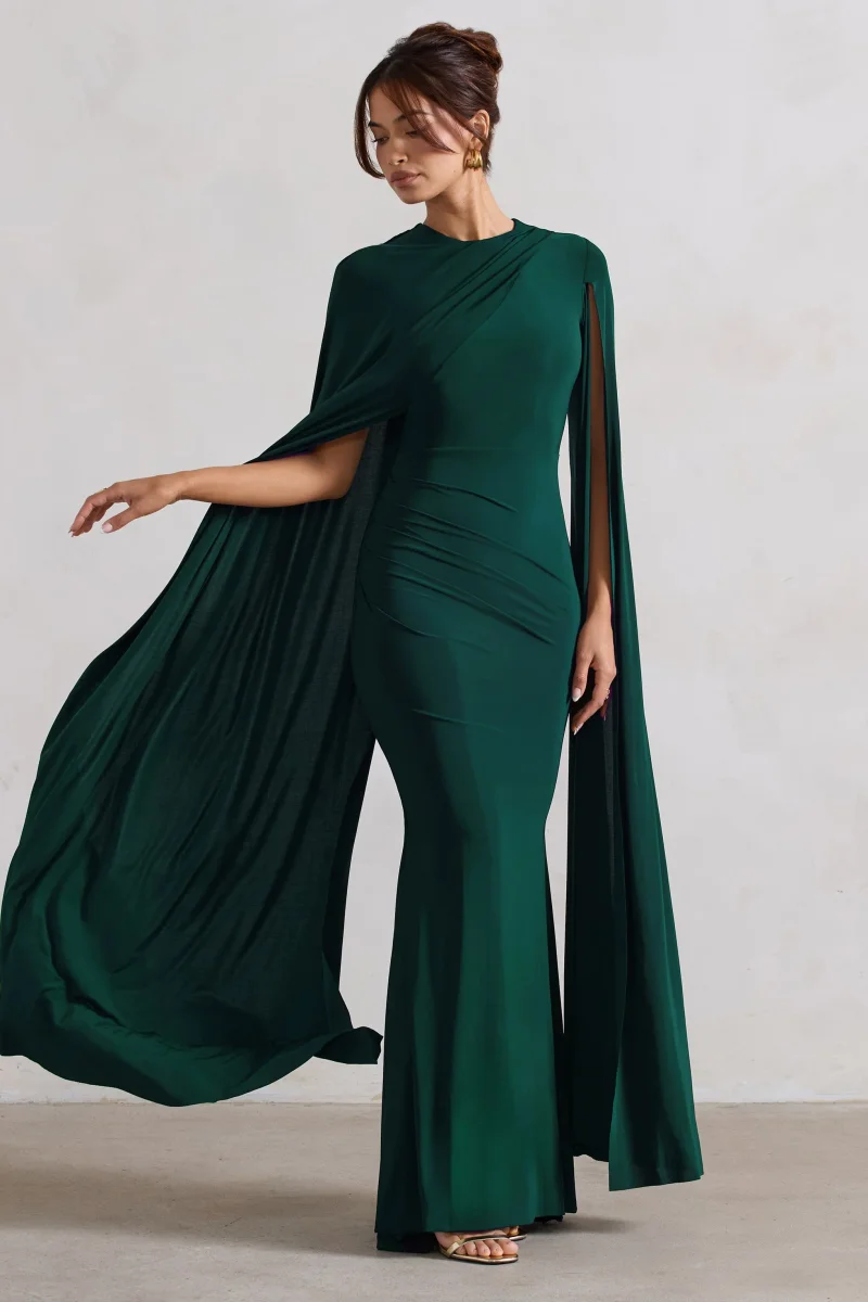 Magdelena | Vestido largo verde botella entallado con capa asimétrica - Imagen 4