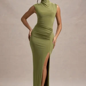 Lanetta | Vestido largo en color Oliva con Fruncido y Escote Alto con Abertura