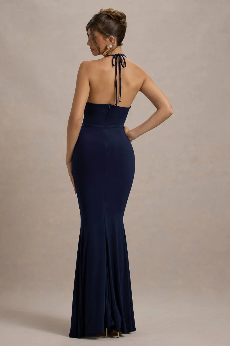 Lucena | Vestido largo en azul marino con escote drapeado y detalle floral - Imagen 3