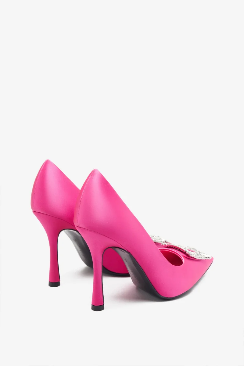 Lawless | Tacones de Satén Rosa Fucsia con Punta y Broches de brillantes - Imagen 4