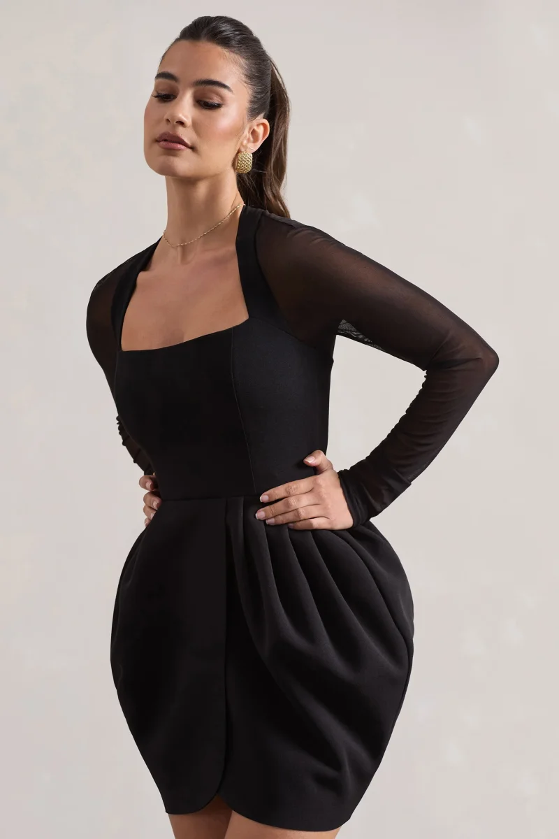 Alto | Vestido Corto Negro con Escote Cuadrado y Falda Abullonada - Imagen 4
