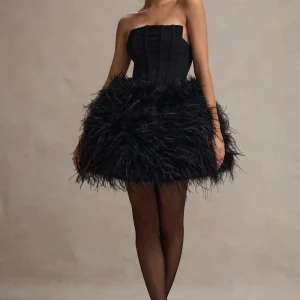 Peaches | Vestido Corto Negro Sin Tirantes Con falda de Plumas Voluminosas