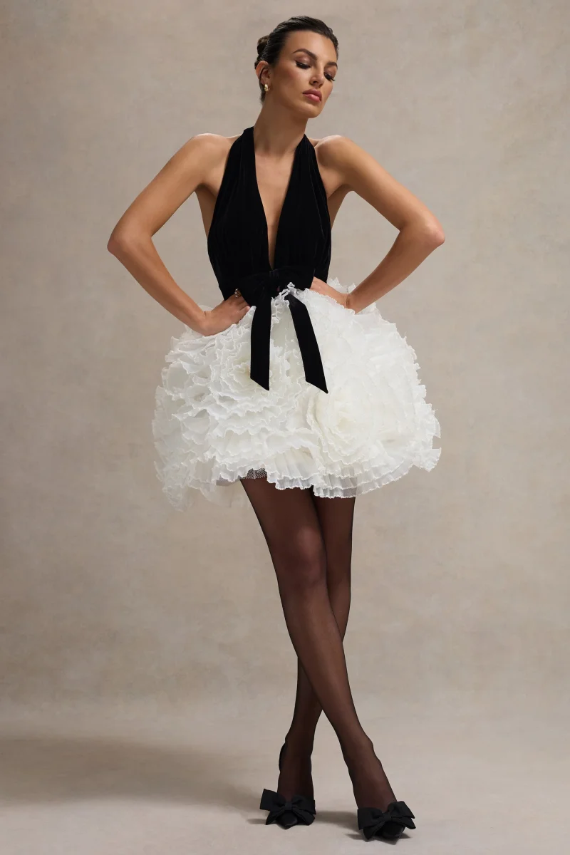 Meringue | Vestido corto de Terciopelo Negro con Escote Pronunciado y Falda de Tul - Imagen 6