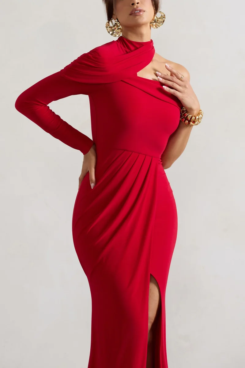 Tyla | Vestido largo asimétrico rojo con abertura y cuello alto - Imagen 4