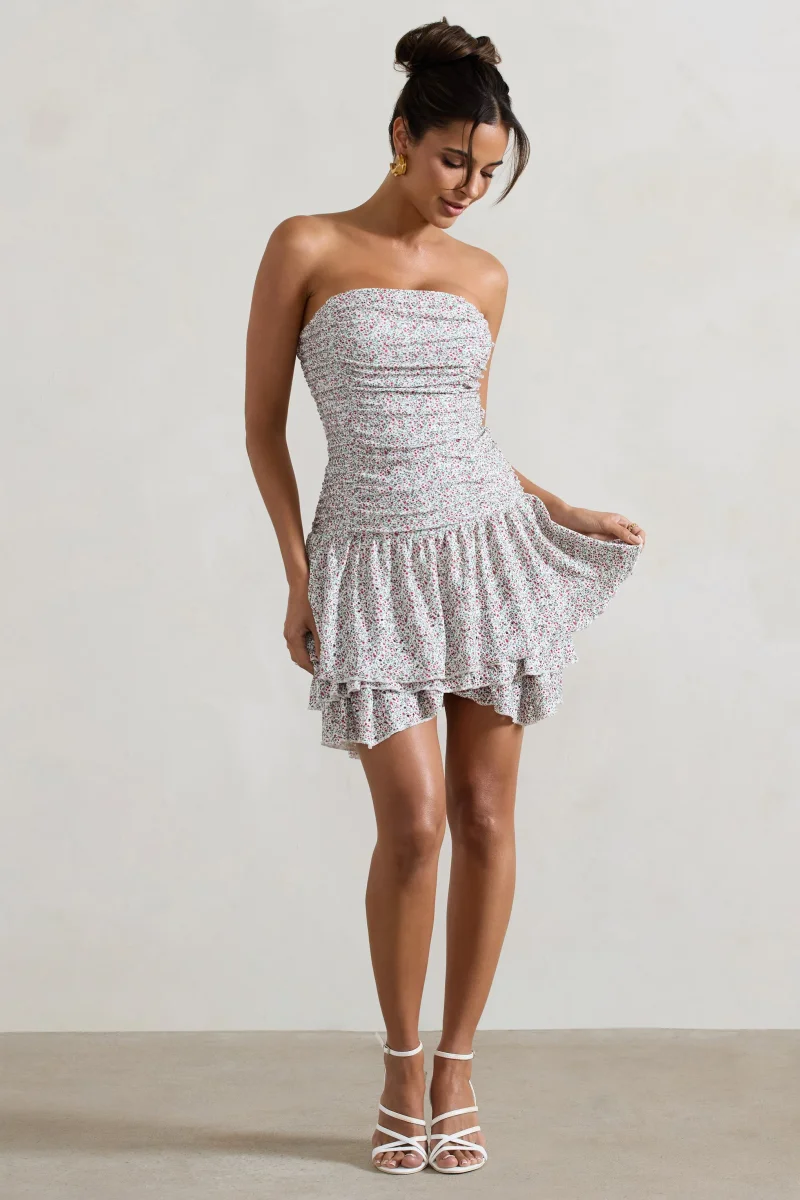 Casena | Vestido Corto Sin Tirantes Rojo y Blanco con Volante en el Bajo - Imagen 5