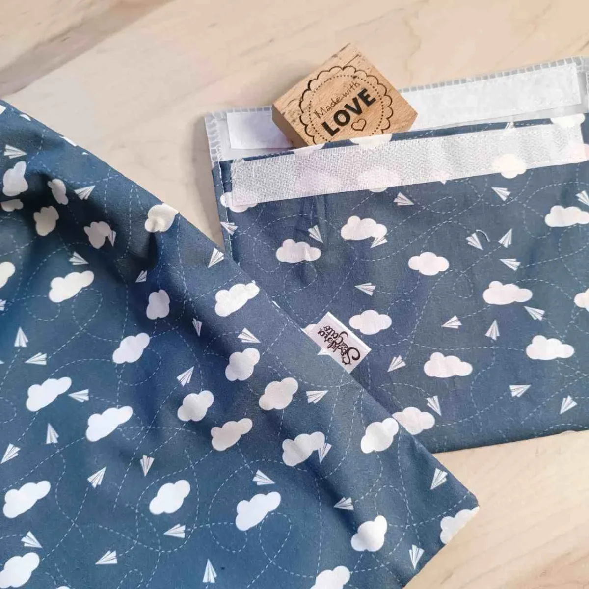 Wet bag azul (bolsa impermeable reutilizable) y portasandwich - Imagen 3