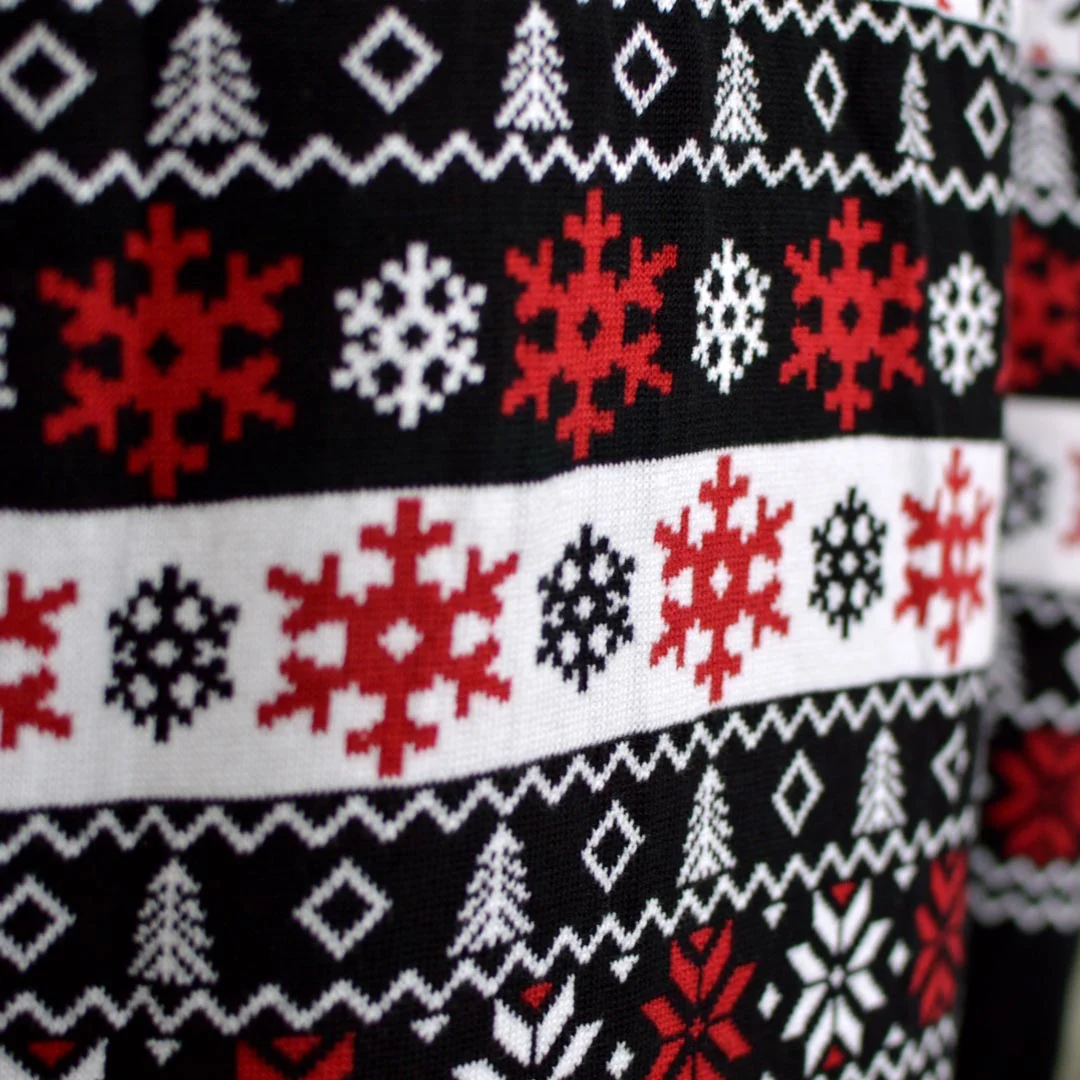 Jersey de Navidad para Hombre Negro con Papá Noel y Nieve - Imagen 4