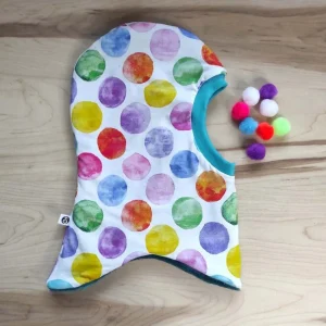 Capucha de abrigo de colores hecha a mano