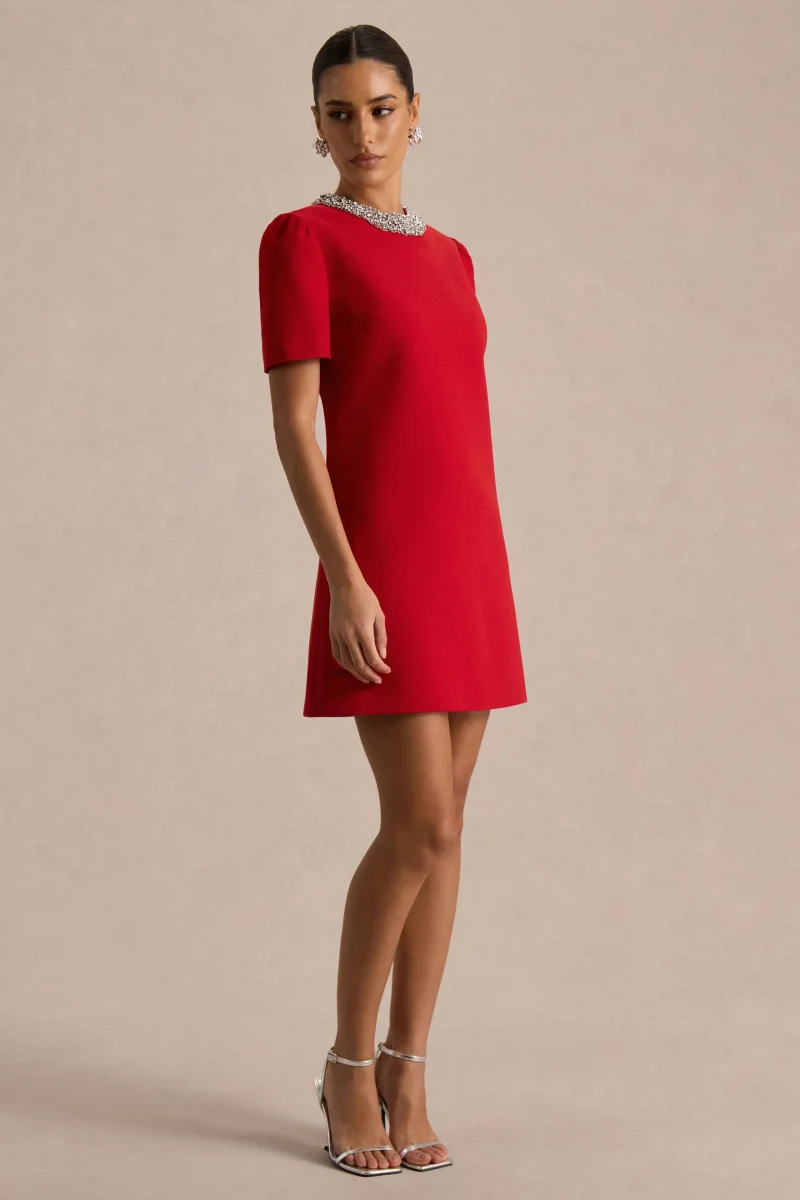 Jackie | Vestido Corto Rojo de Cuello Alto Adornado - Imagen 6