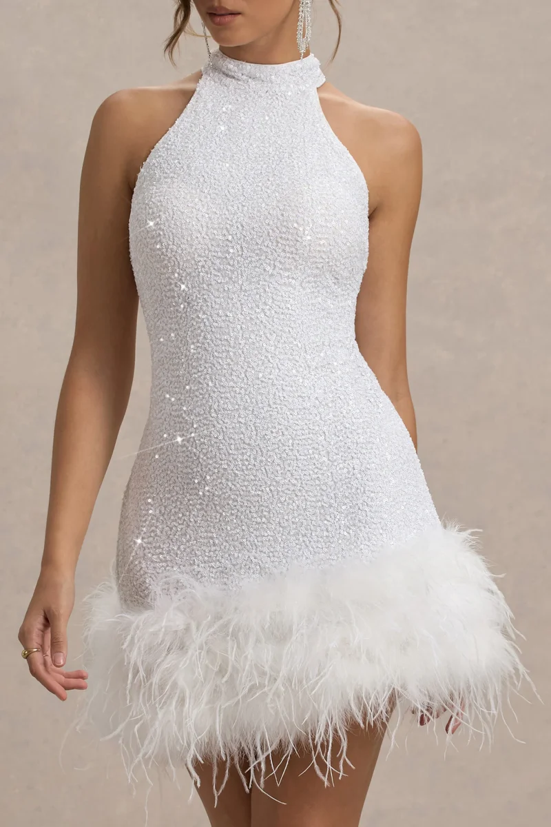 Lumi | Vestido corto blanco de lentejuelas y ribete de plumas - Imagen 4