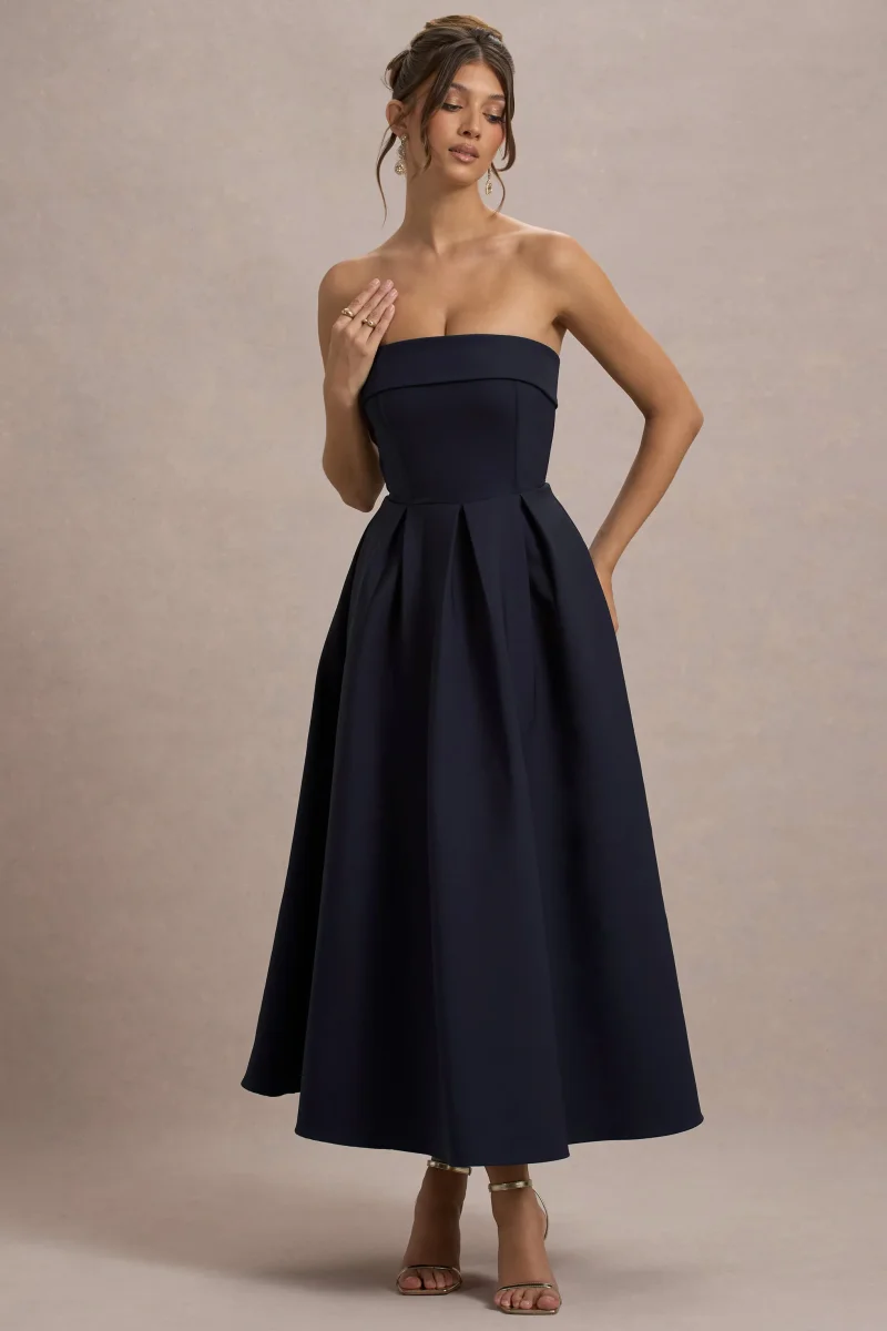 Annalise | Vestido Midi Azul Marino De Bandeau Con Falda Plisada