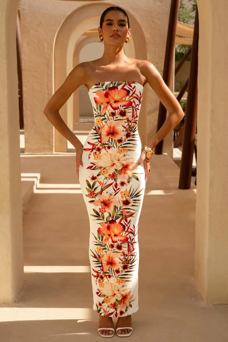 Coral Cove | Vestido largo entallado con escote bandeau con estampado floral - Imagen 5
