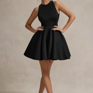 Waverly | Vestido corto en negro con espalda abierta y falda skater
