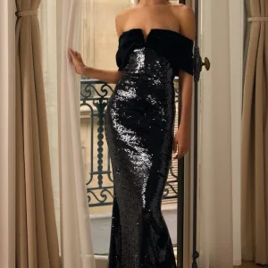 Bex | Vestido Largo de Lentejuelas Negro con Escote Bardot