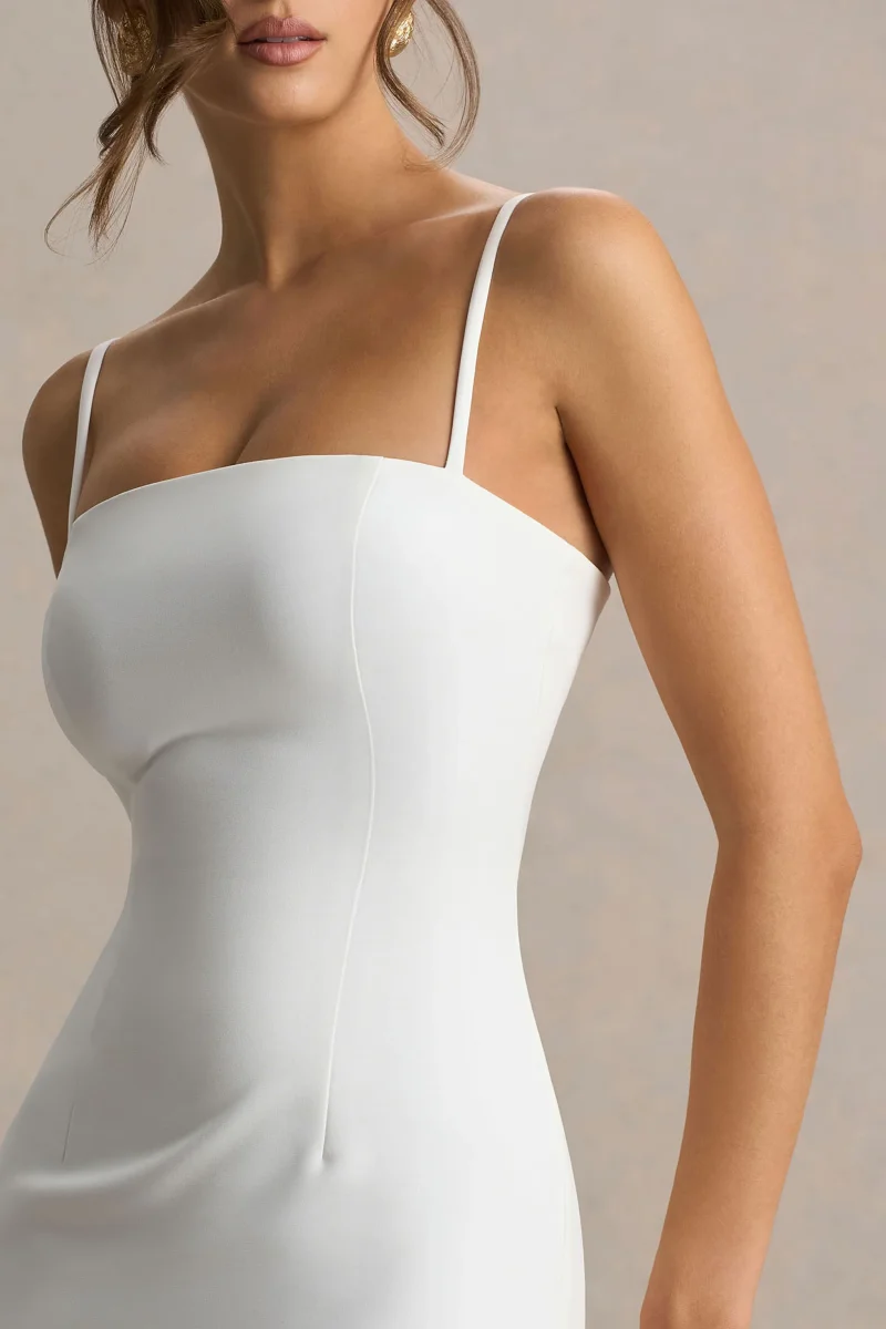 Baylor | Vestido midi blanco con detalle de capa removible - Imagen 6