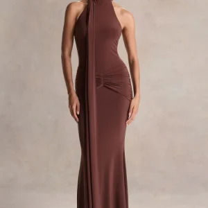 Hyla | Vestido Largo Marrón con Escote Alto y Detalle de Fajín