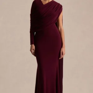 Rubelle | Vestido Largo Burdeos de Escote Asimétrico con Detalle Drapeado