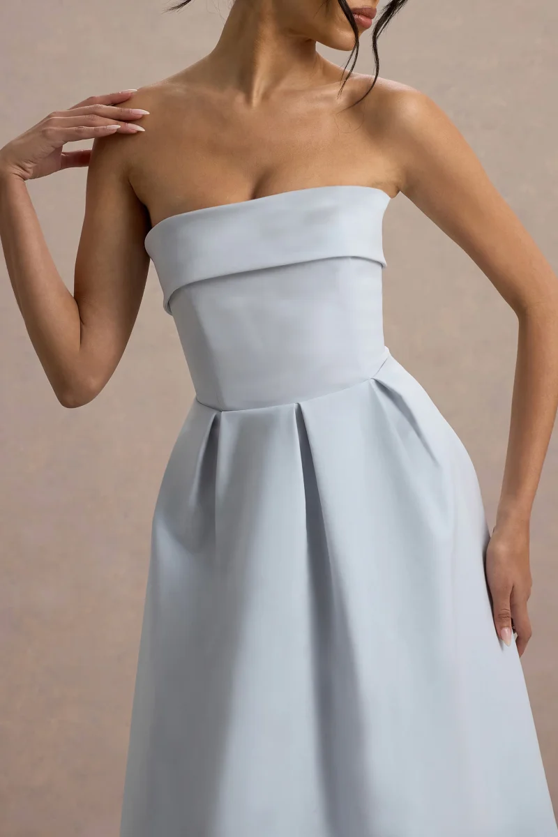Maddalena | Vestido largo en azul empolvado con falda plisada - Imagen 4